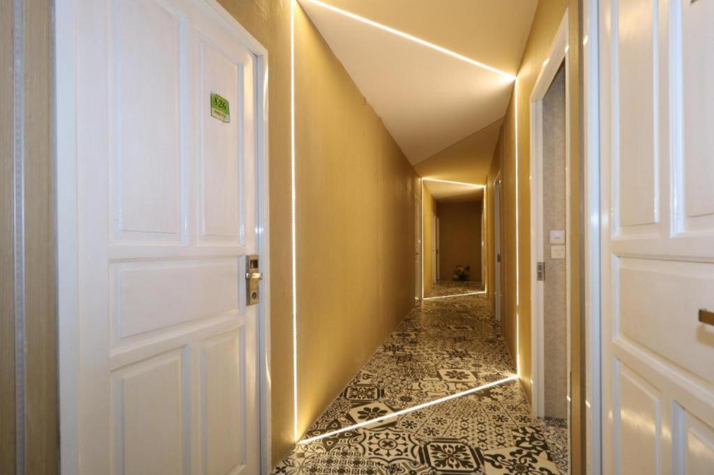 Magnolia Hotel Jakarta Buitenkant foto